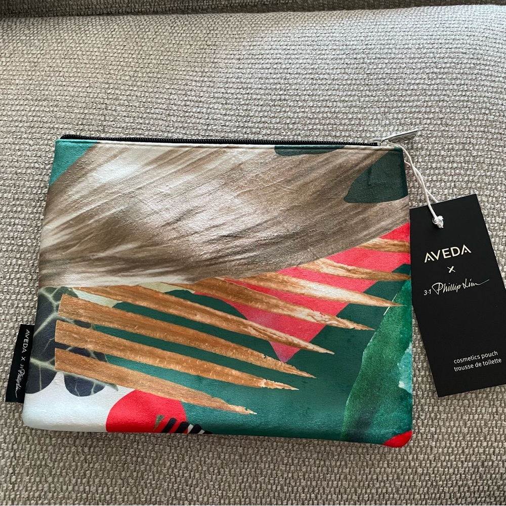 Aveda x 3.1 Phillip Lim Cosmetic Pouch - Limited Edition - Picture 2 of 7